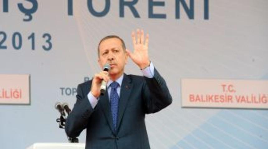 Başbakan Erdoğan: Medya &Uuml;zerinden Yapılan Operasyonlara Itibar Etmeyin