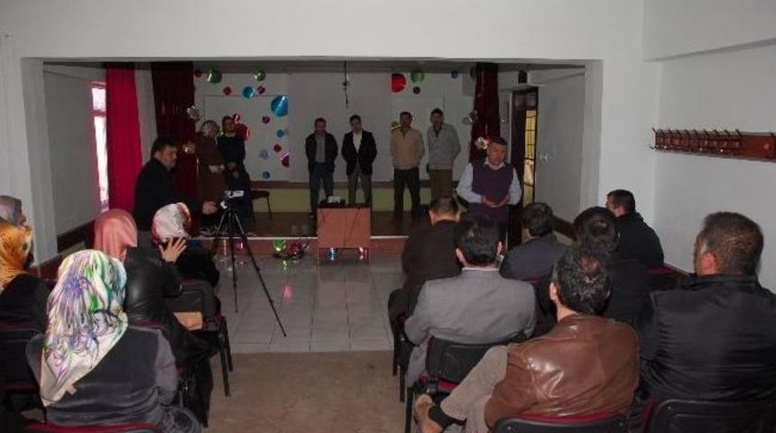 18 &Ouml;ğretmen Sertifika Aldı