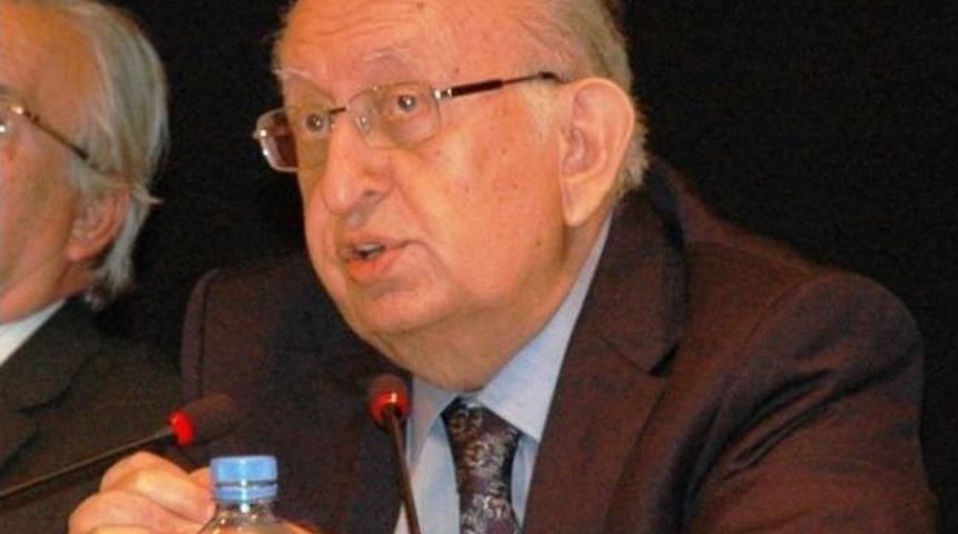 Eski Tbmm Başkanı H&uuml;samettin Cindoruk: &ldquo;ben J&ouml;n T&uuml;rk&rsquo;&uuml;m&rdquo;