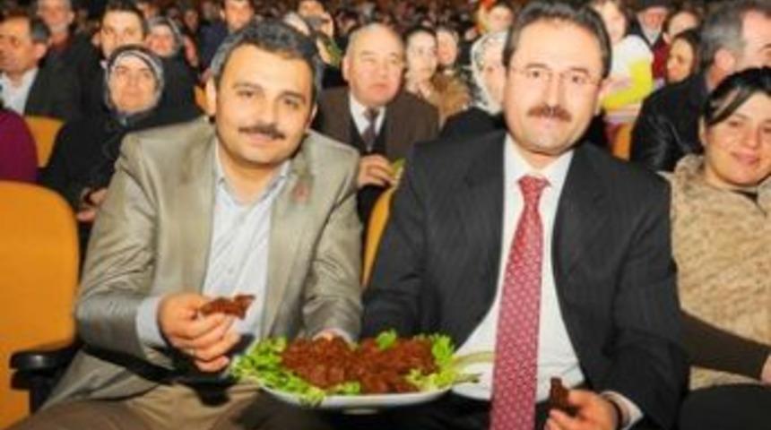 Vali Başk&ouml;y Urfa Sıra Gecesi&rsquo;ne katıldı