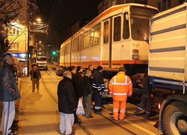 Zafer Yıldırım Tramvay Hattına Bir Yeni Vagon Daha