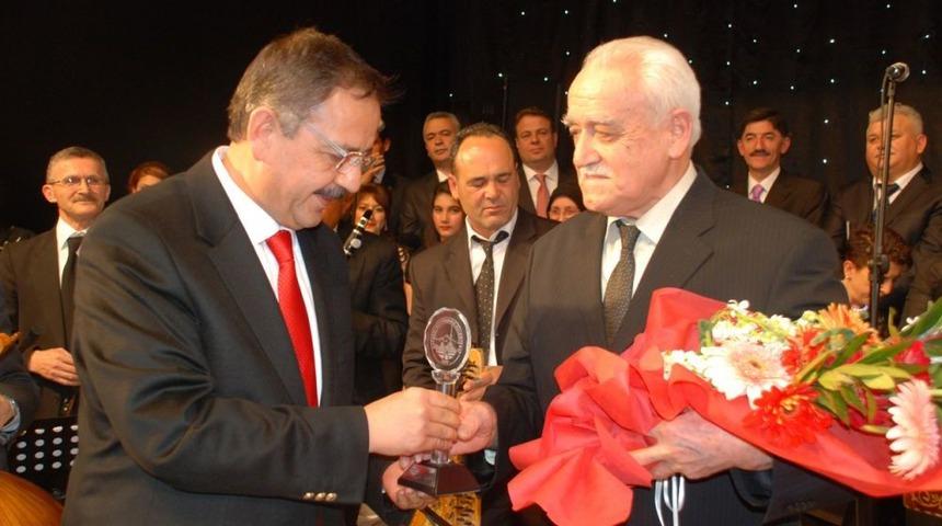 Kayseri&rsquo;de Sanat&ccedil;ı İsmail Ediz Adına Gece D&uuml;zenlendi