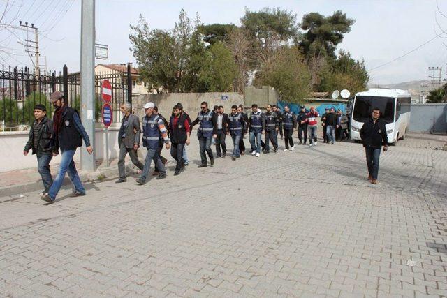 Cizre’de Kaçak Bahis Operasyonu: 114 Gözaltı