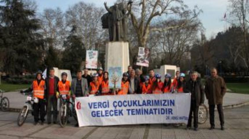 Vergi Haftası Etkinliklerine Bisikletliler Derneği'nden Destek