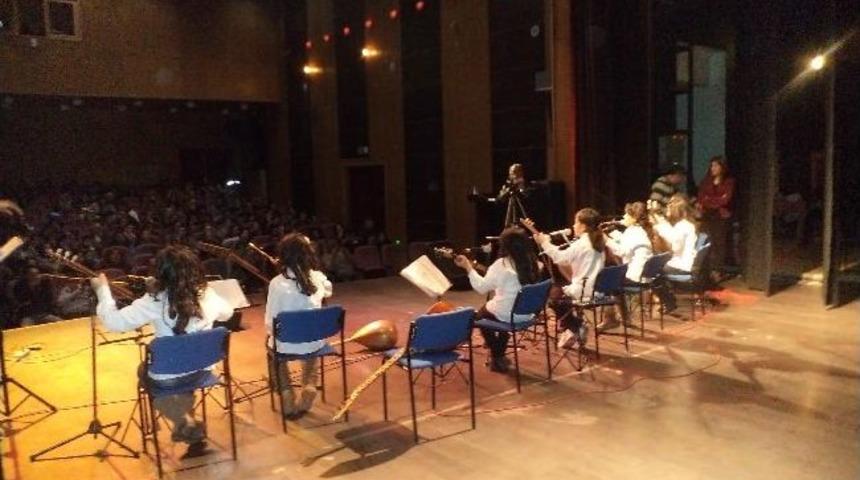 Pir Sultan Abdal K&uuml;lt&uuml;r Derneği&rsquo;nden M&uuml;zik Dinletisi