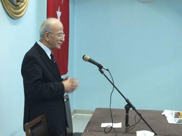 Sakarya&rsquo;da Trabzon&rsquo;un D&uuml;şman İşgalinde Kurtuluşunun 95&rsquo;inci Yılında Konferans D&uuml;zenlendi 1