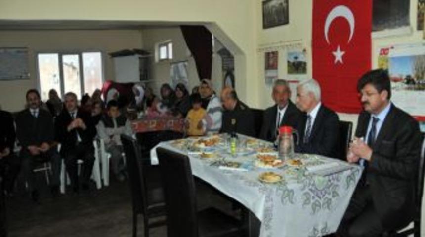 Vali Koca, K&ouml;y Ziyaretlerine Devam Ediyor