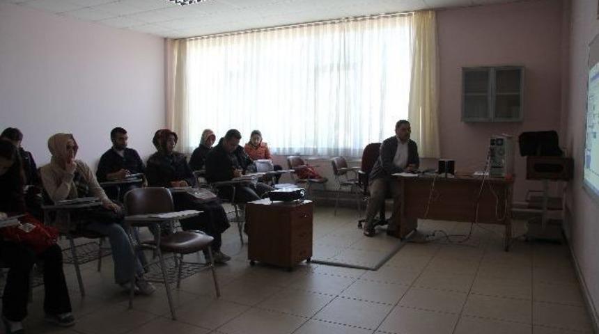 Hendek&rsquo;te Osmanlıca Kurslarına B&uuml;y&uuml;k İlgi