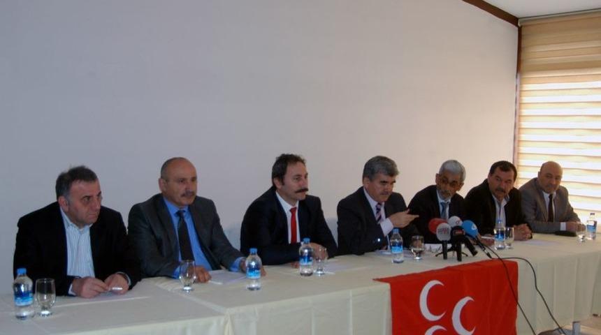 MHP'de Kapatılan Teşkilatlar Hukuk M&uuml;cadelesine K&uuml;tahya'dan Başladı