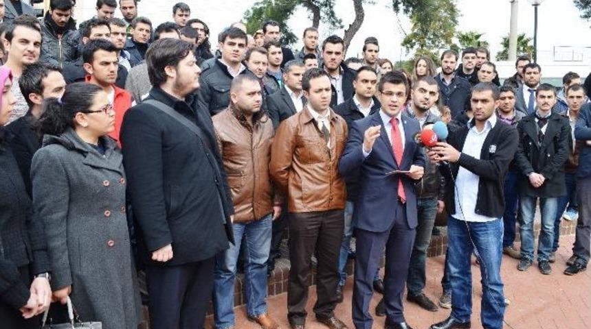 Ak Partili Gen&ccedil;ler &Ccedil;evik Bir Meydanına Karşı