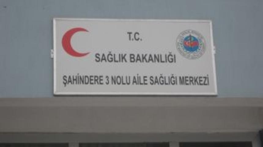 Acil doktoruyla Aile  hekimi kavga etti, ortalık karıştı!...