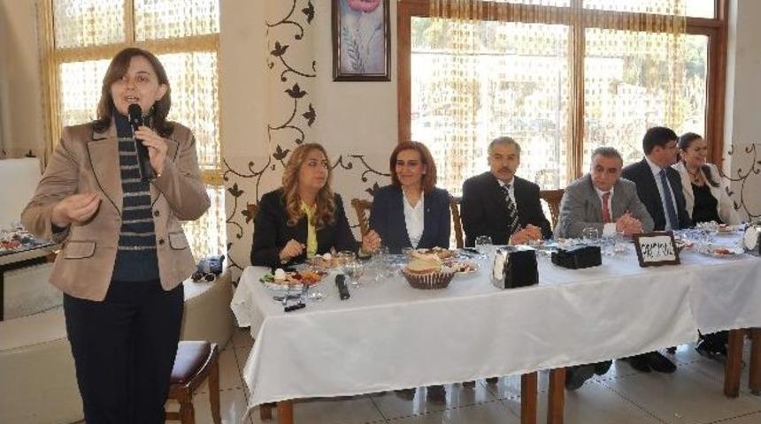 Nazillili Kadınlar Kahvaltıda Buluştu