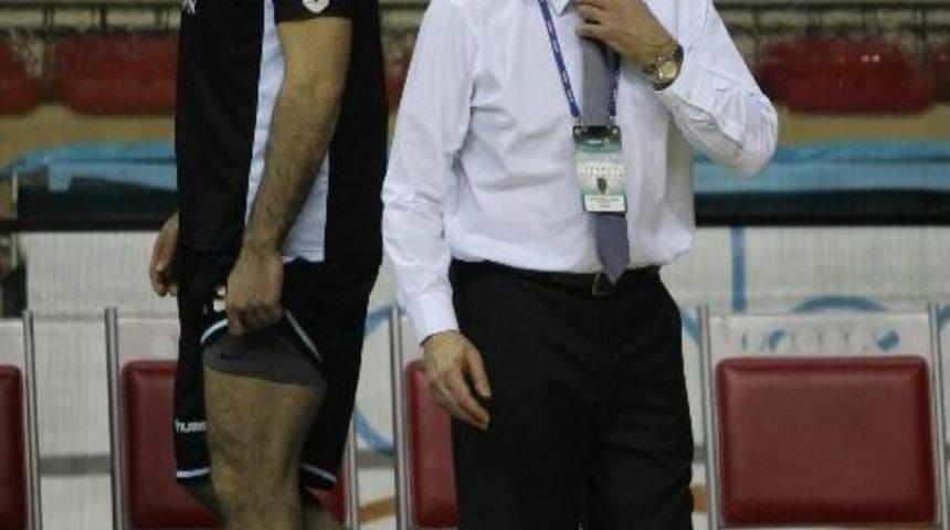 Royal Halı Gaziantep B&uuml;y&uuml;kşehir Belediyesi, Beşiktaş&rsquo;ı Devirdi