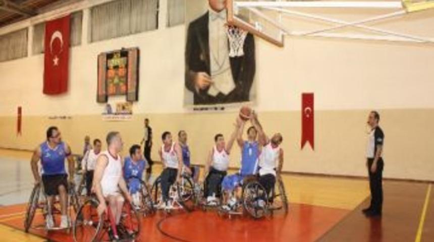 Tekerlekli Sandalye Basketbol S&uuml;per Ligi