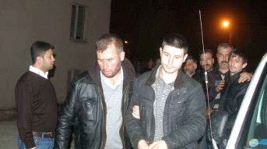 Maliyeci Cinayetinin 3 Ş&uuml;phelisi İstanbul'dan K&uuml;tahya'ya Getirildi