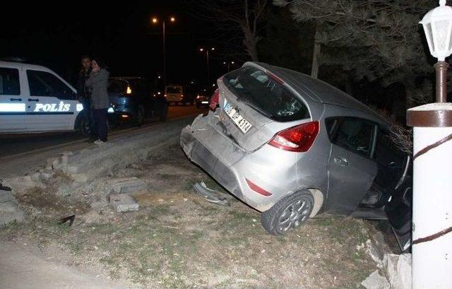 Ankara’da Trafik Kazası: 3 Yaralı