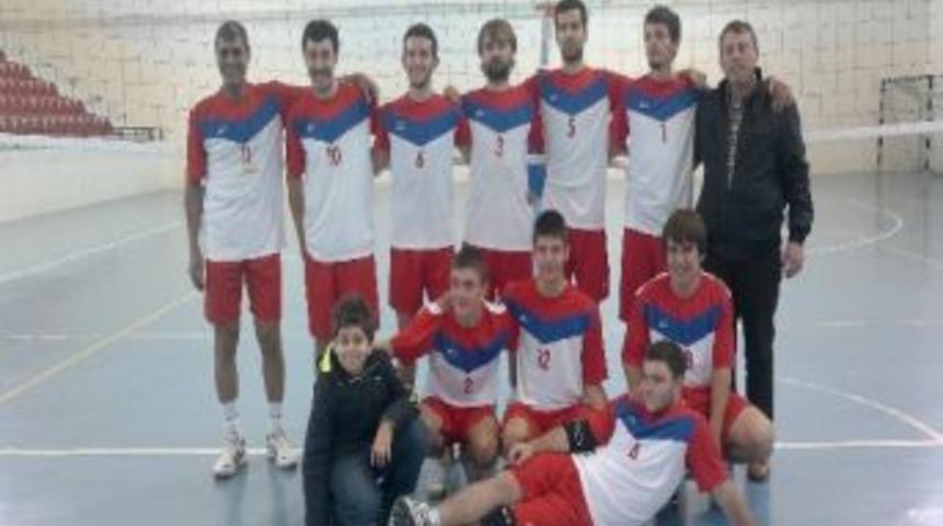 Hayrabolu Haksa Evinde Keşan Lisesine 3-1'lik Setlerle Mağlup Oldu