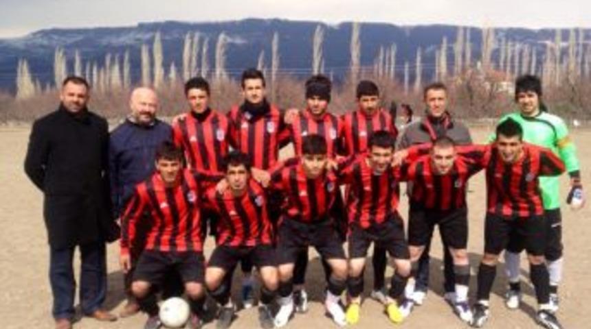 Kağızmanspor liderlik yolunda