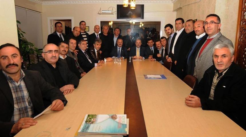 Başkan Akg&uuml;l, Mamaklı M&uuml;teahhitleri Ziyaret Etti