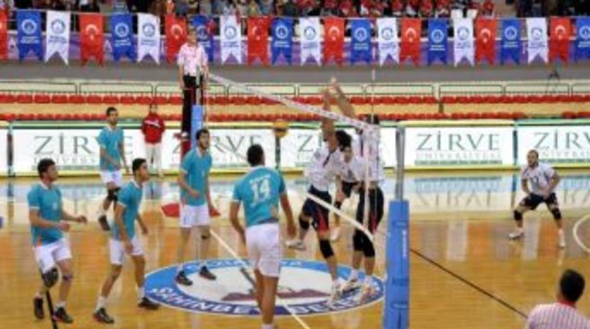 Şahinbey Belediye Voleybol Takımı Ligdeki 2. Liğini Korudu