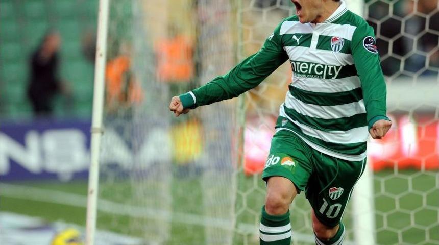 Batalla, Takımını Sırtlamaya Devam Ediyor