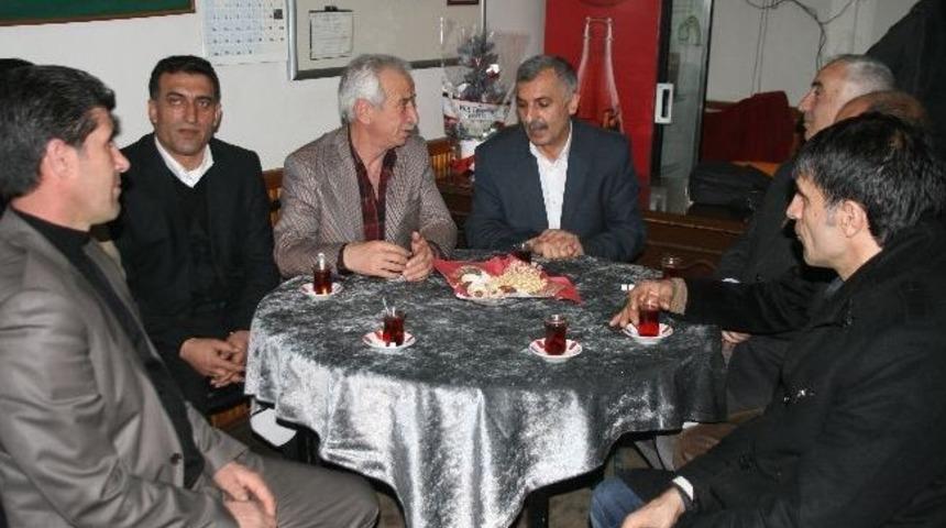 Arpa&ccedil;ay Belediye Başkanı Ak&ccedil;akoca'yı Ziyaret Etti