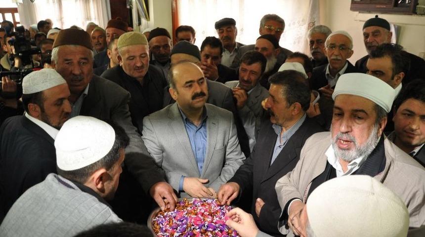 Siirt Valisi Aydın Kan Davalı Aileleri Barıştırdı