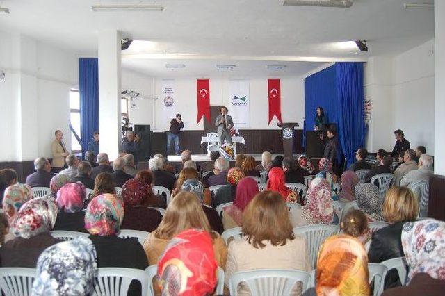 Kişisel Gelişim Seminerine Yoğun İlgi