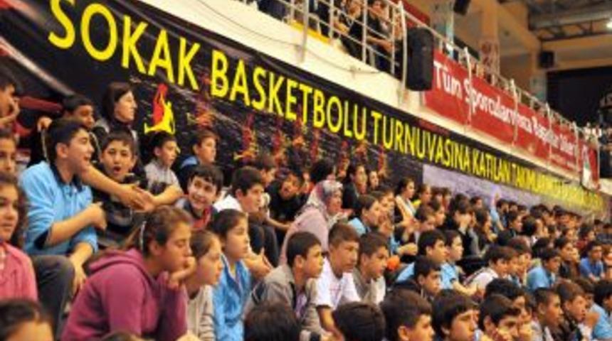 Antalya'da Sokak Basketbolu Turnuvasında Bin 600 Öğrenci Mücadele Edecek