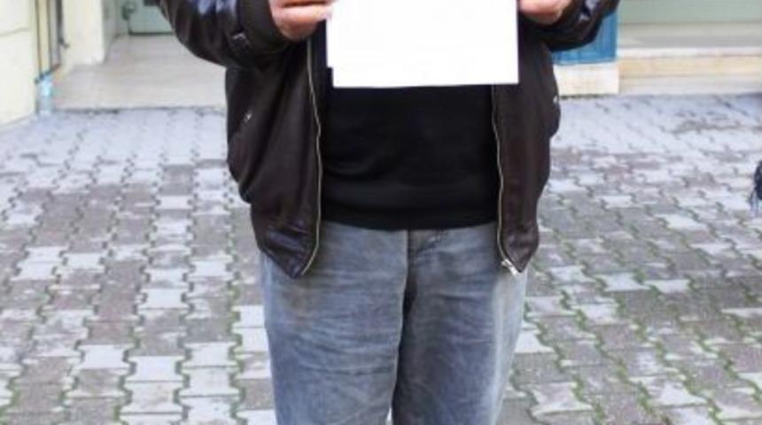 Kızına Yasa Dışı Bildiri Dağıttırdığı Iddia Ettiği Ağabeyini Şikayet Etti