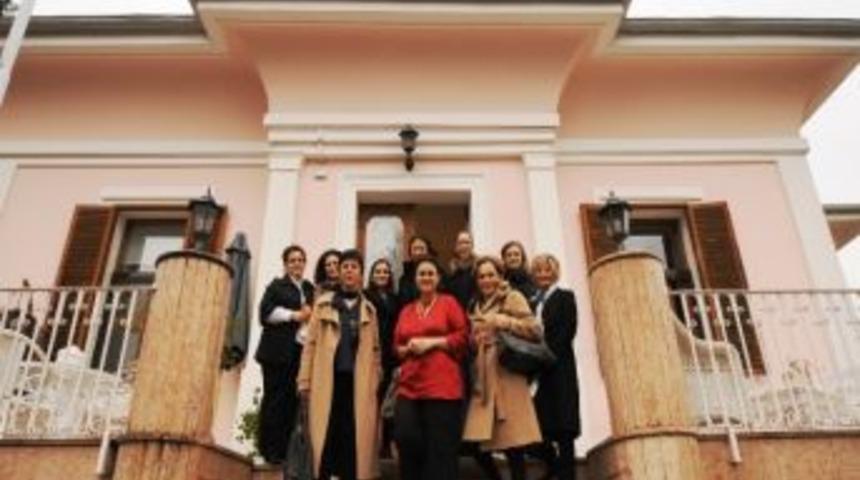 Bayan Kızılcık&rsquo;a Teşekk&uuml;r Ziyareti