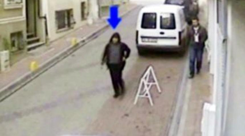 Samatya Saldırganı G&uuml;venlik Kamerasında