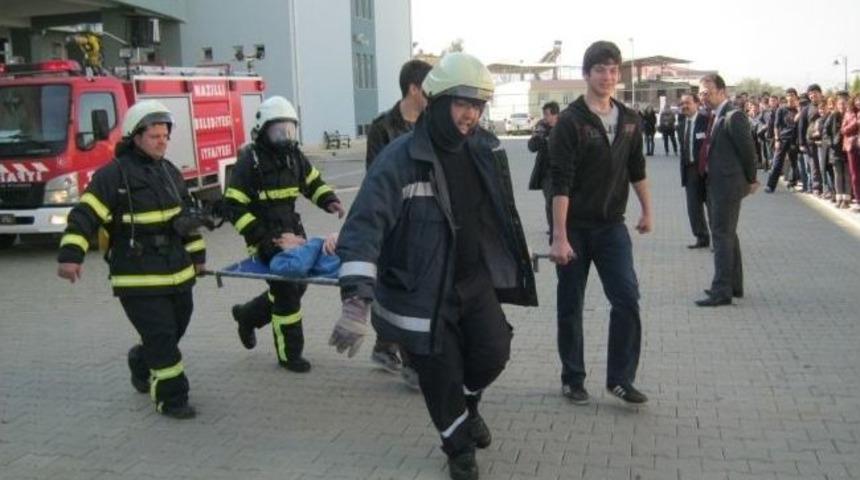 Menderes Anadolu Lisesinde Yangın Tatbikatı