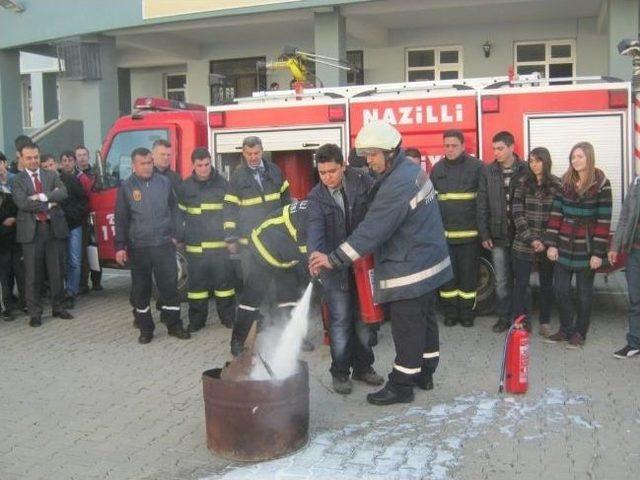 Menderes Anadolu Lisesinde Yangın Tatbikatı