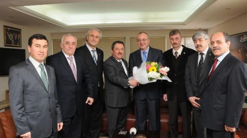 Muhasebecilerden Başkan Erg&uuml;n&rsquo;e Ziyaret