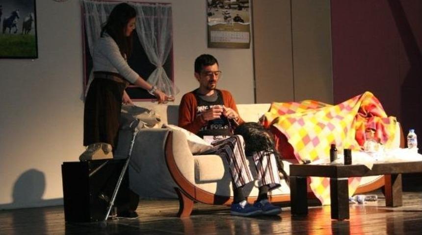 İneg&ouml;l&rsquo;de Tiyatro Heyecanı