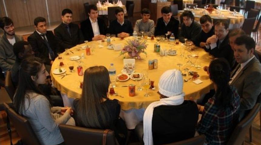 &Ouml;ğrencilerden Memduh Boydak&rsquo;a Ziyaret