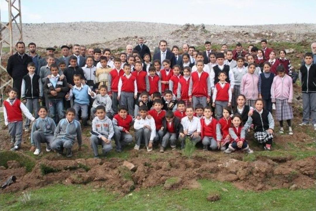 Yavuzeli Kaymakamlığı Hatıra Ormanı'na Fidan Dikimi