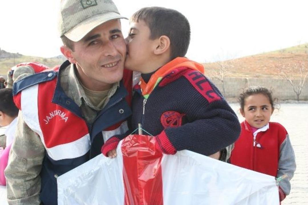 Yavuzeli&rsquo;de U&ccedil;urtma Şenliği