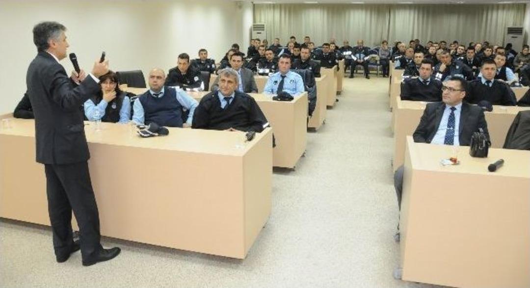 &Ccedil;orlu Belediyesi Zabıta Personeline İlkyardım Eğitimi