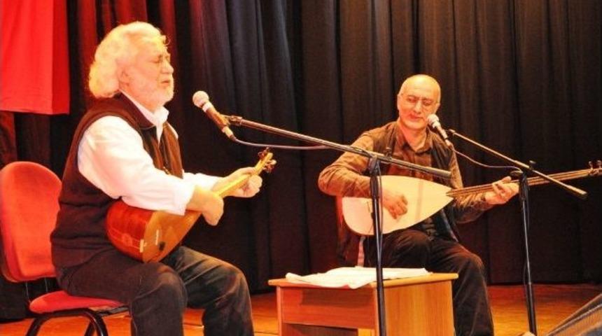 Erkan Oğur Ve İsmail Hakkı Demircioğlu F&uuml;'de Konser Verdi