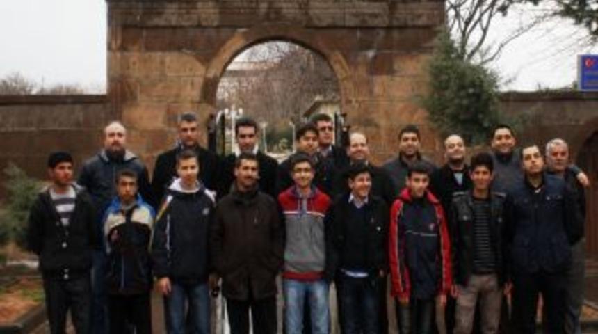 Okul Polisinden Tillo Gezisi