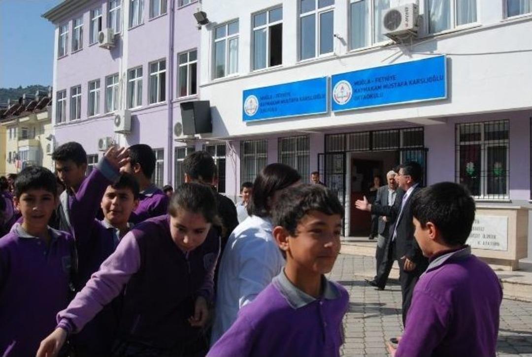 Ger&ccedil;eğini Aratmayan Deprem Tatbikatı İlgiyle İzlendi