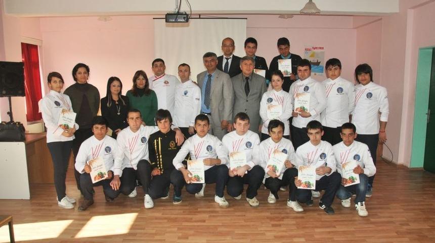 Turizm Otelcilik &Ouml;ğrencileri, Otel Aş&ccedil;ılarından T&uuml;rk Mutfağını &Ouml;ğrendi