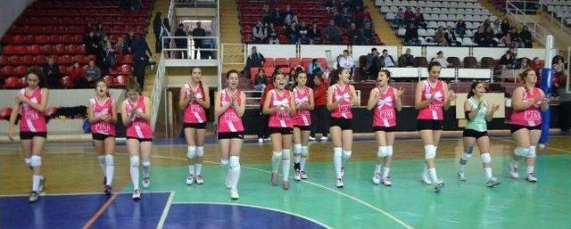 Hakem Skandalı Bu Kez De Voleybolda