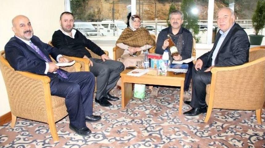 Prof.dr. Maranki Rize&rsquo;de Şifa Buldu