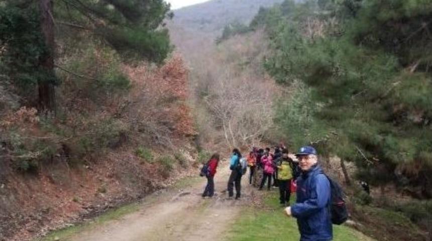 &Ccedil;an&rsquo;lı Dağcılar Karadağ&rsquo;a Tırmandı