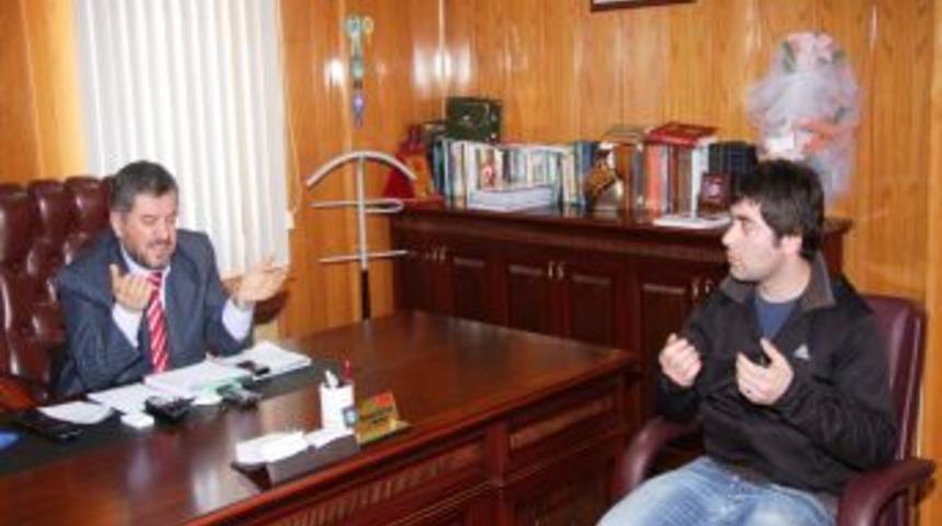 T&uuml;rk Aile Yapısından Etkilendi M&uuml;sl&uuml;man Oldu