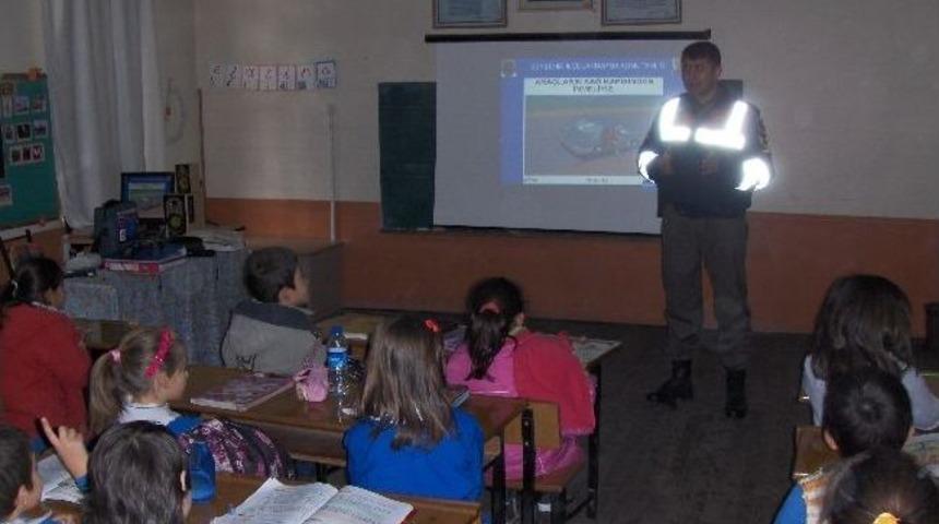 Jandarma&rsquo;dan &Ouml;ğrencilere Trafik Eğitimi
