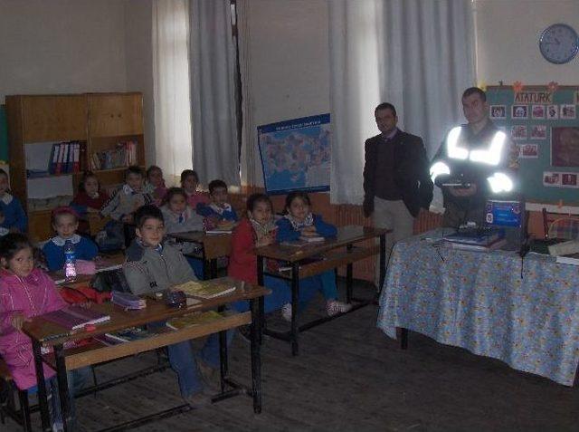 Jandarma’dan Öğrencilere Trafik Eğitimi